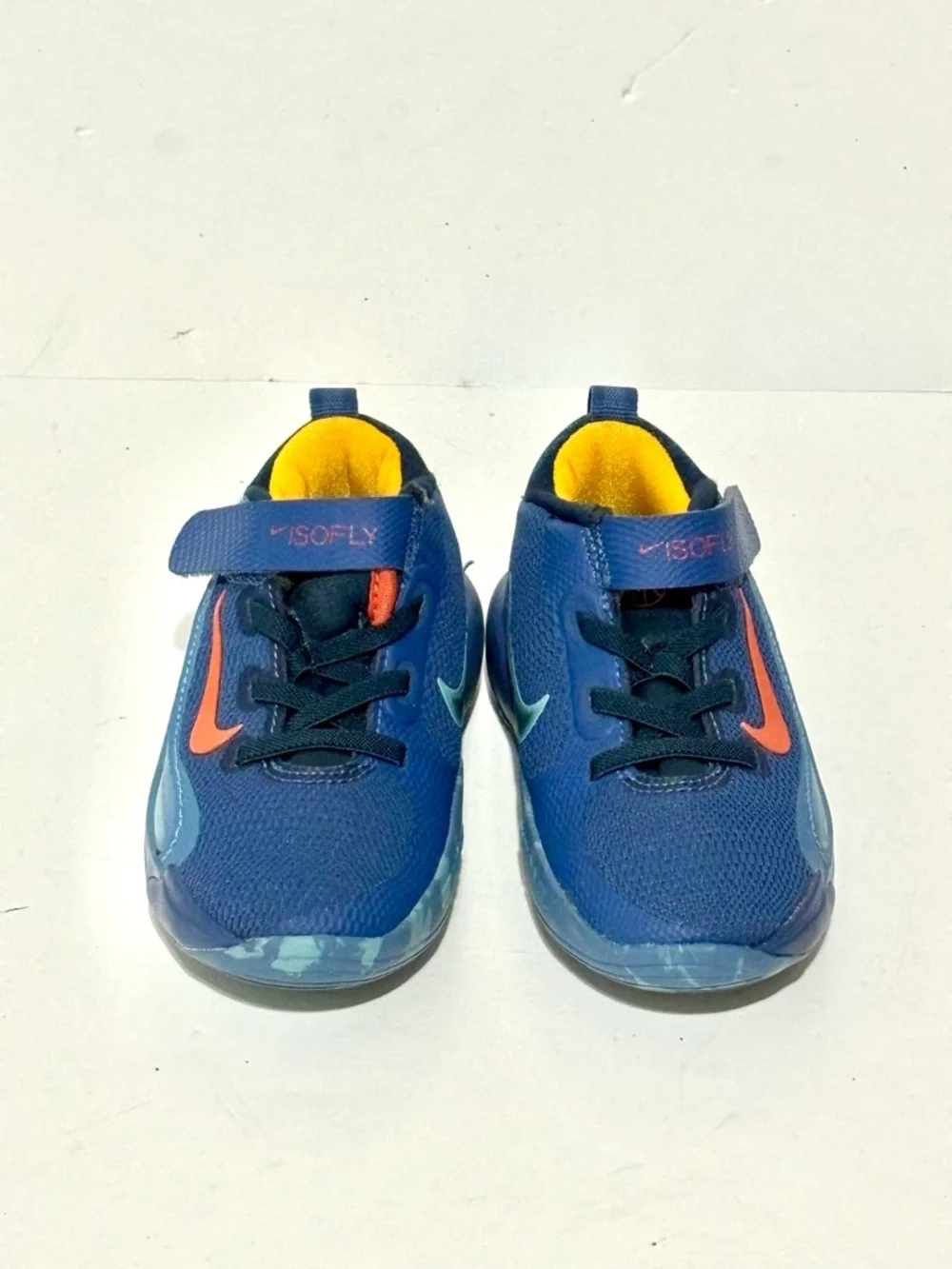 Nike sporty sneakers